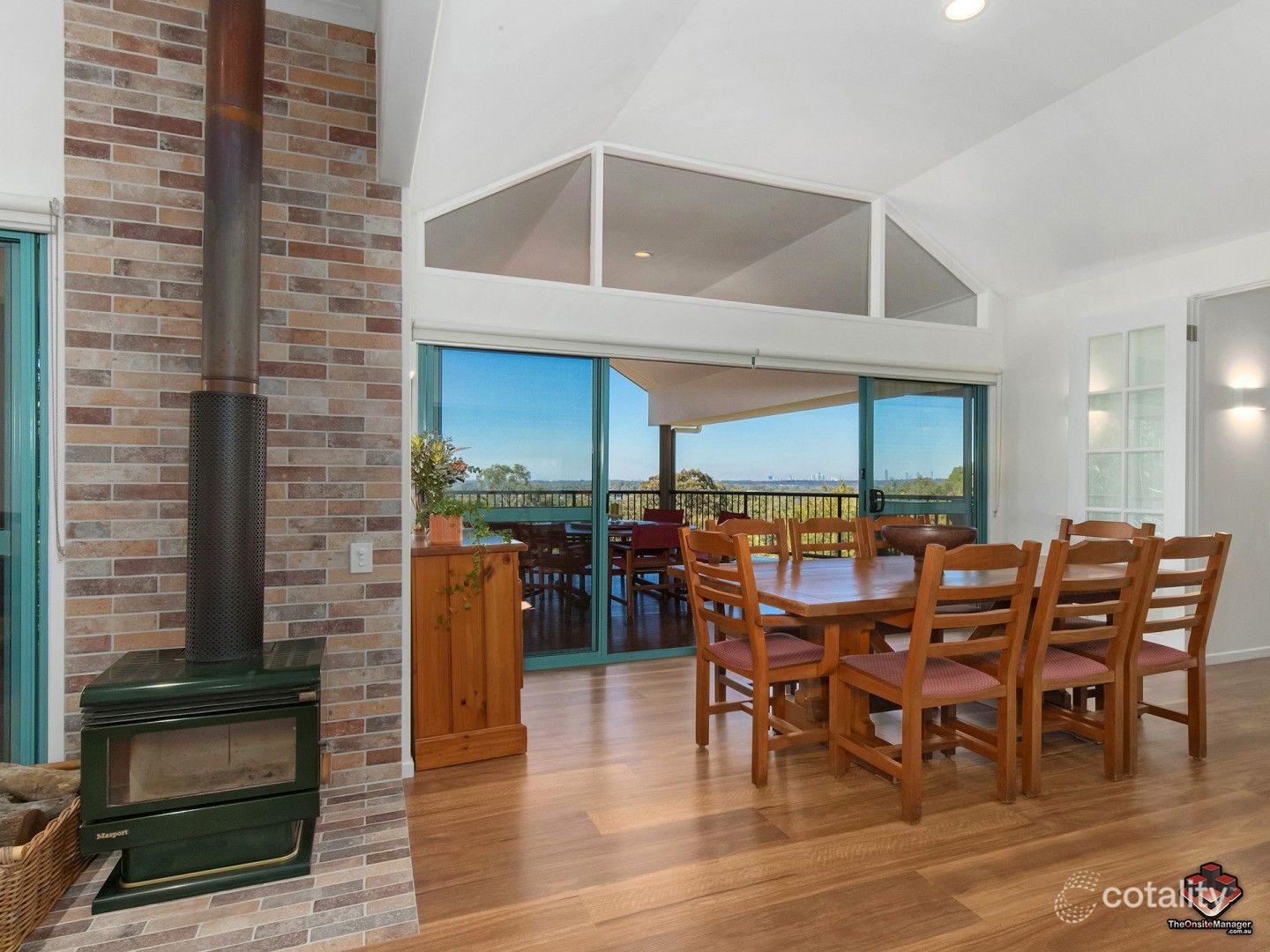 74 Tamworth Dr, Helensvale, QLD 4212