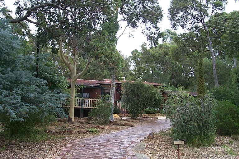 5 Coreen Way, Kalamunda, WA 6076