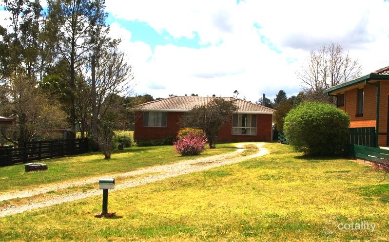 5 Salisbury St, Uralla, NSW 2358