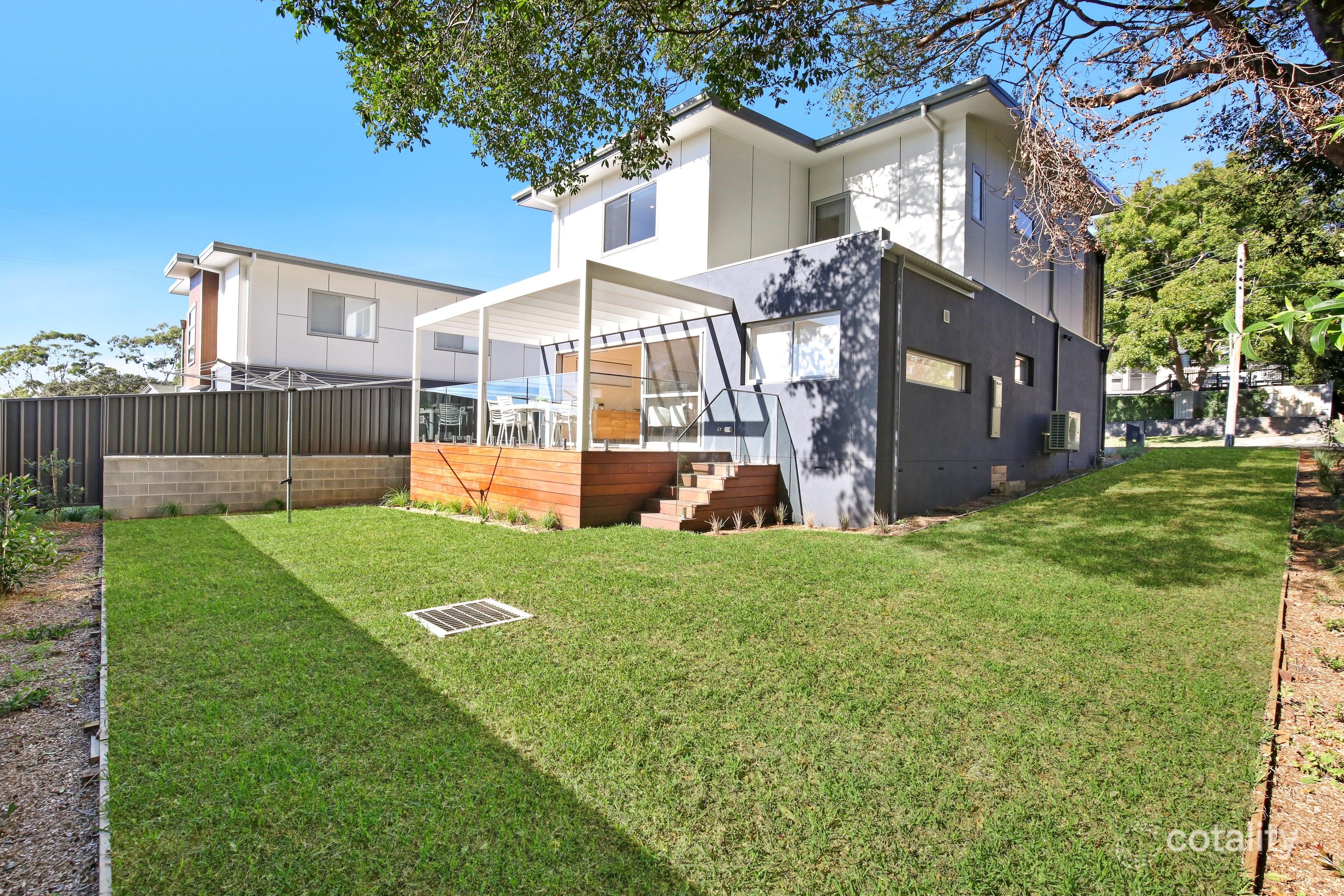 2 Dobinson St, Mount Pleasant, NSW 2519