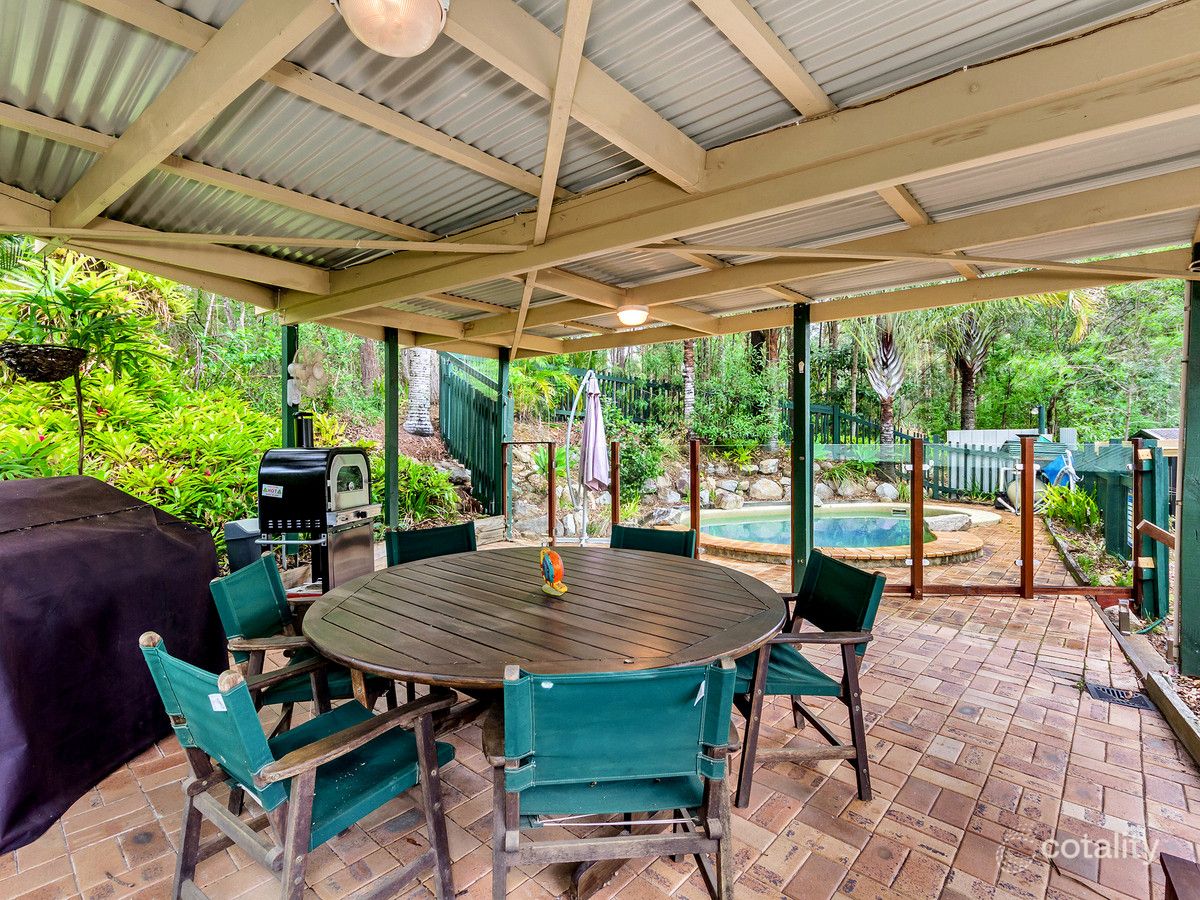 27 Cashmere Lane, Cashmere, QLD 4500