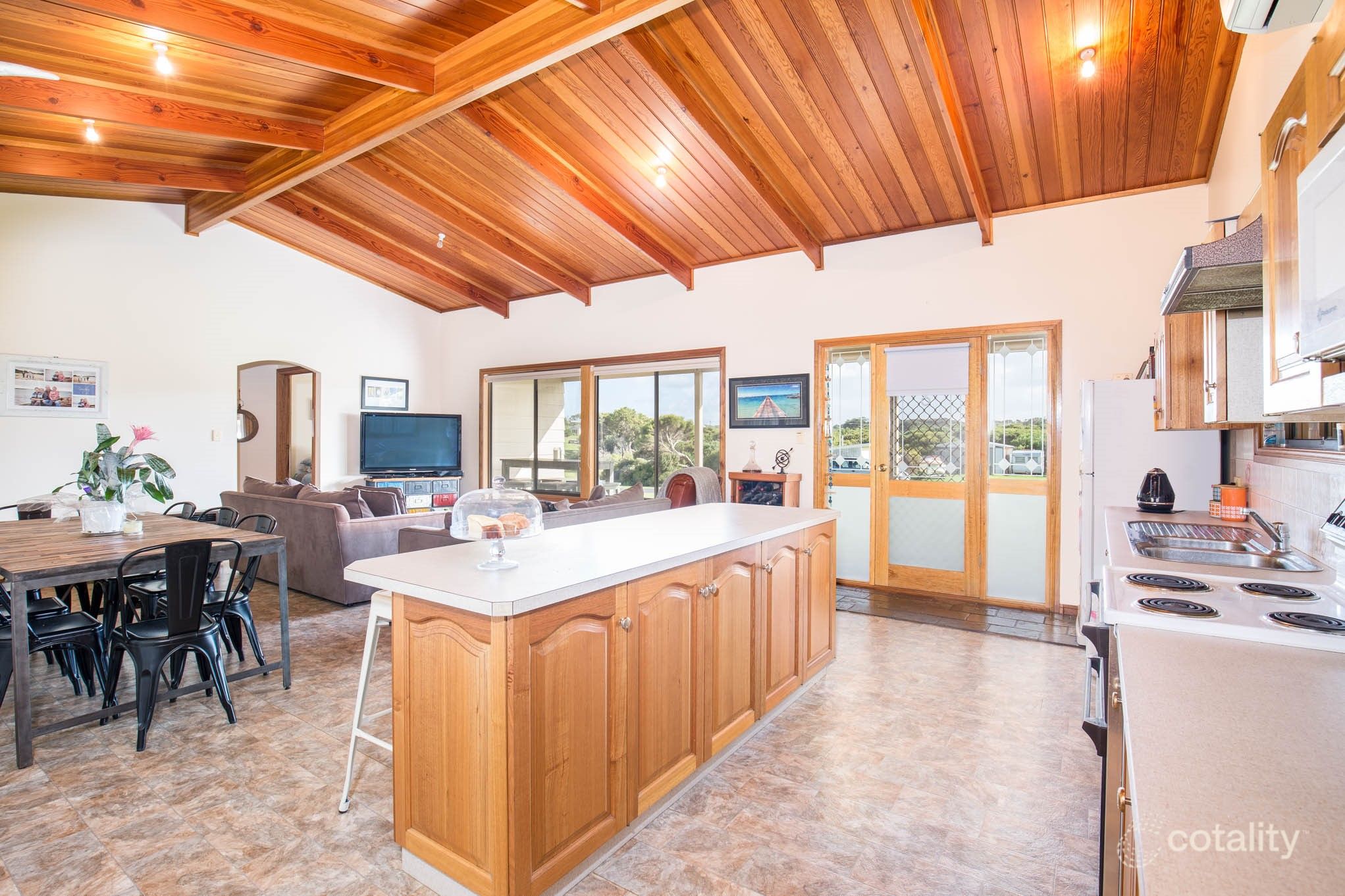 27 Corigliano St, Beachport, SA 5280