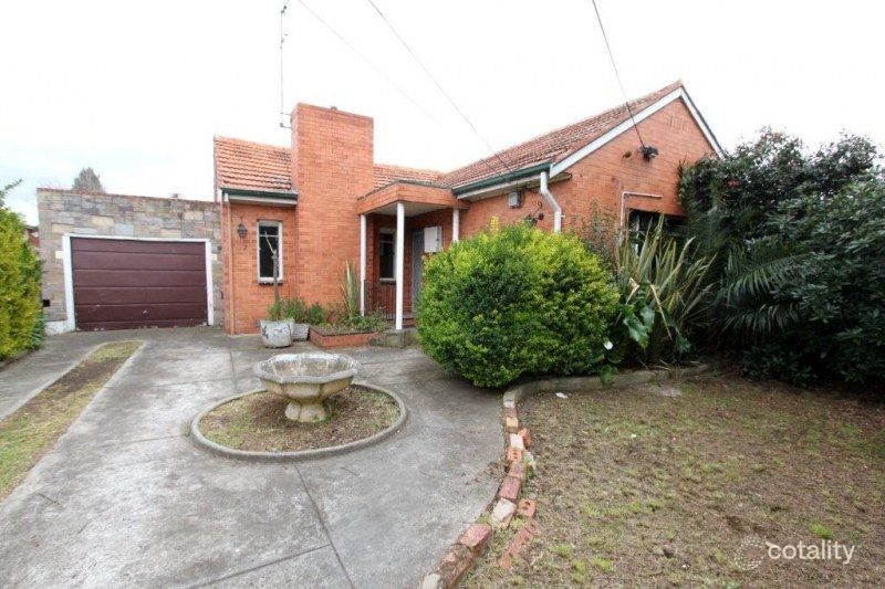 7 Clyde St, Maribyrnong, VIC 3032