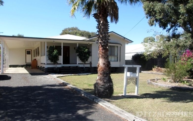 6 Wills Pl, Dalby, QLD 4405