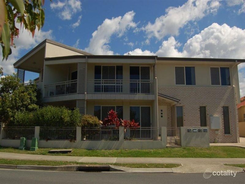 4/12 Azzurra Dr, Varsity Lakes, QLD 4227