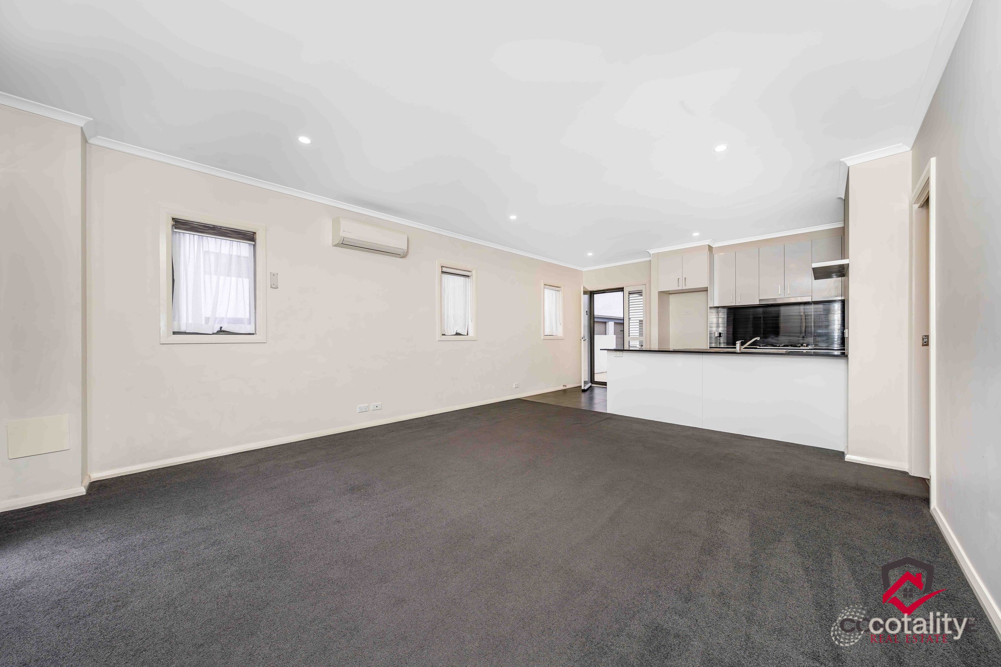 80/60 John Gorton Dr, Coombs, ACT 2611