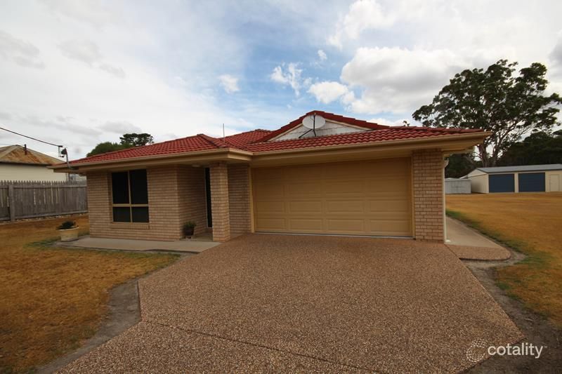 24 Pine Cres, Dalveen, QLD 4374
