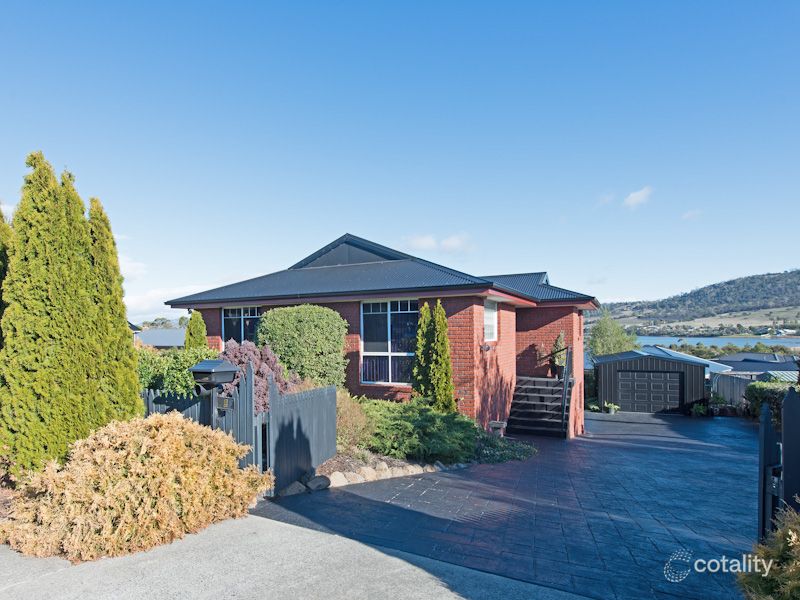 9 Kirabati Rd, Midway Point, TAS 7171