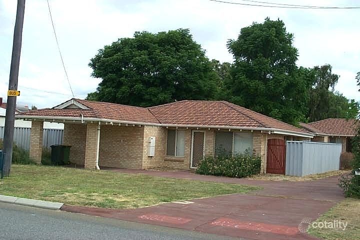 2/20 Towton St, Redcliffe, WA 6104