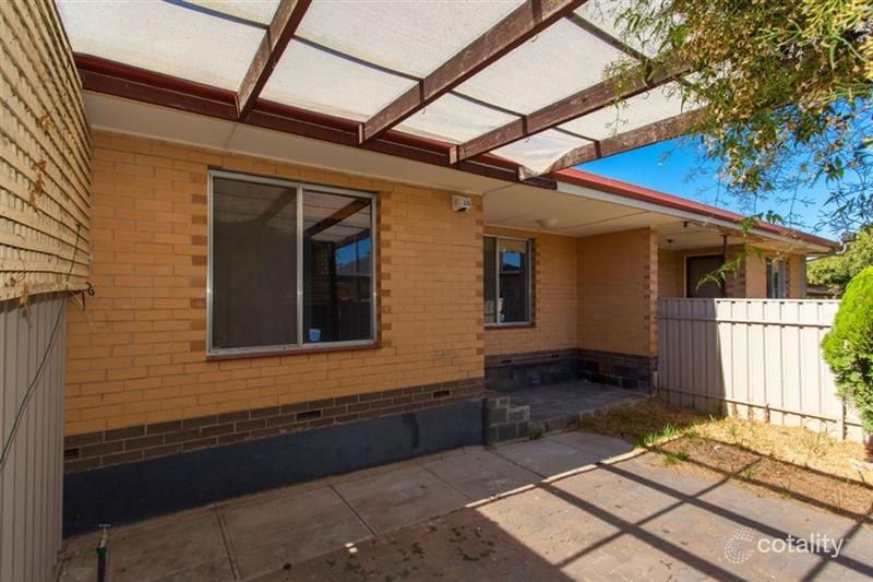 2/4 Strathmont Ave, Gilles Plains, SA 5086