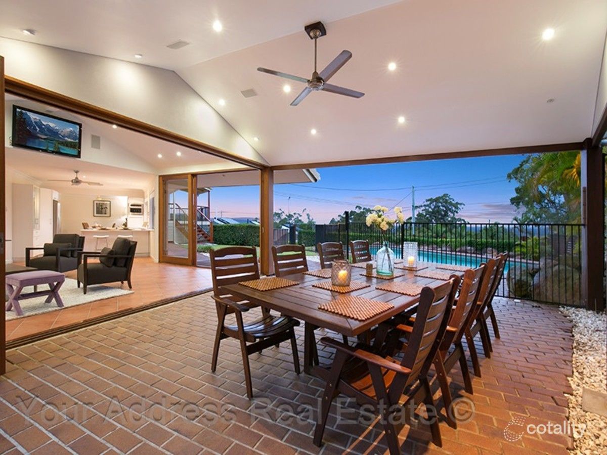 16 Cynthia Cres, Springwood, QLD 4127