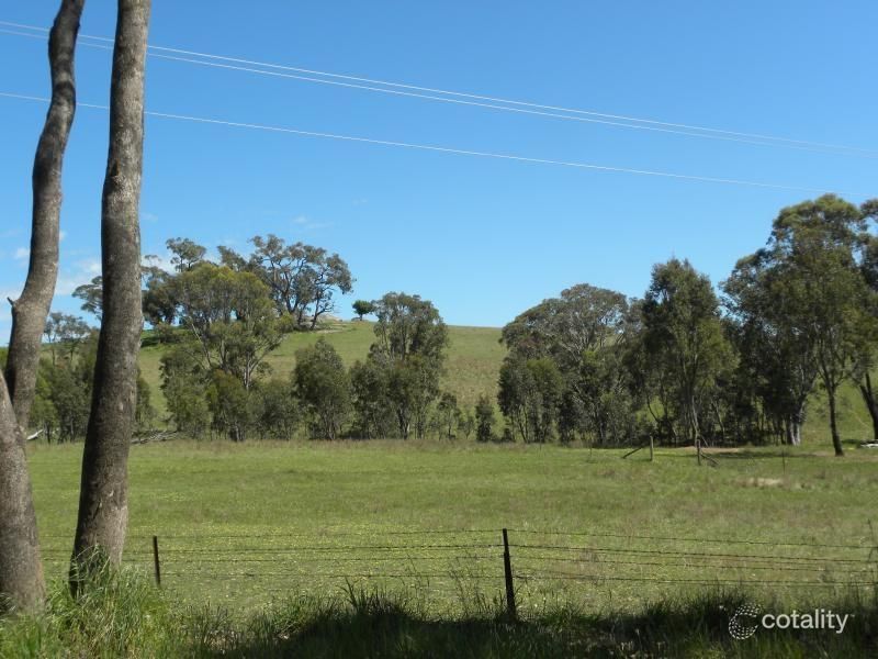 100 Hollands Rd, Young, NSW 2594
