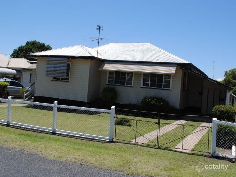 28 Wilga Ave, Warwick, QLD 4370