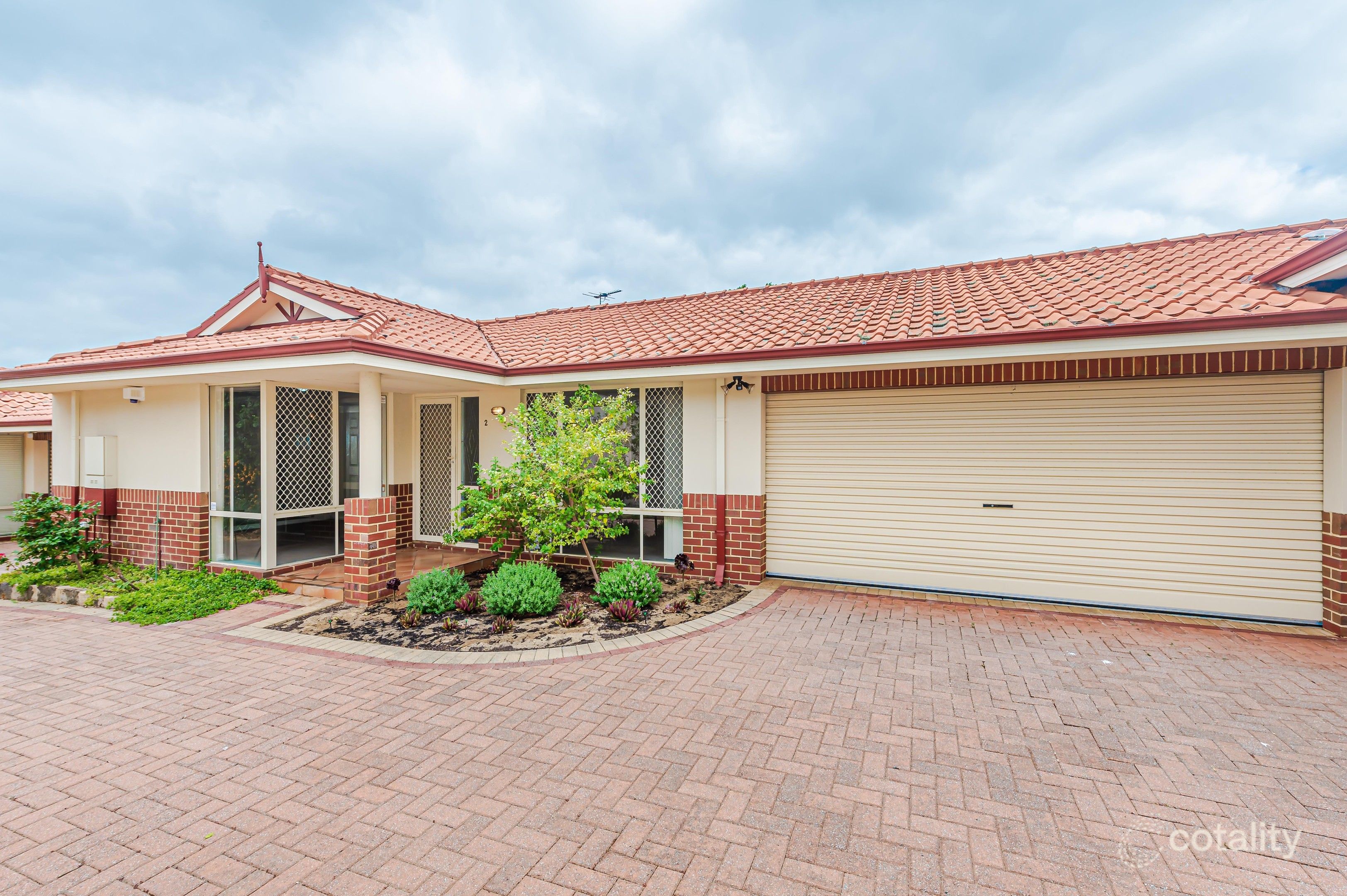 2/147 Moulden Ave, Yokine, WA 6060