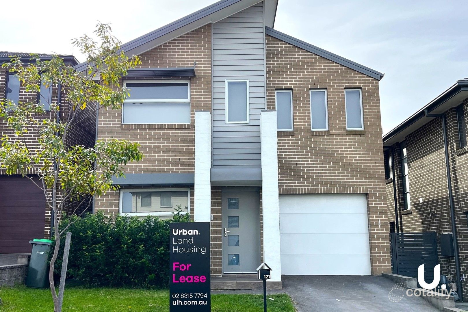 121 Mary Ann Dr, Glenfield, NSW 2167