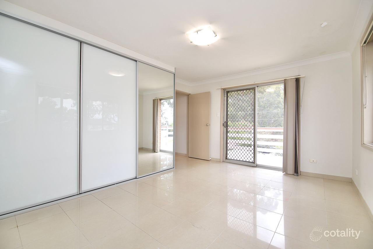 23 Rex Rd, Georges Hall, NSW 2198
