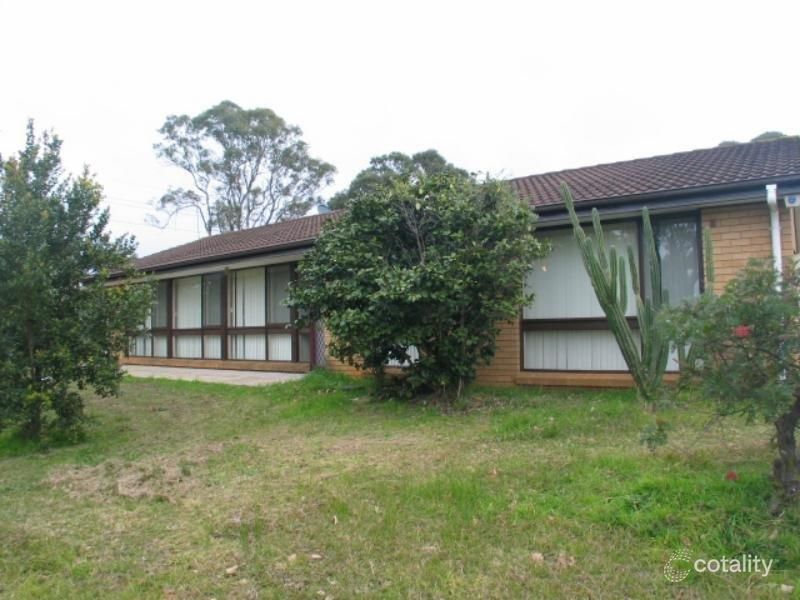 24 Barry Ave, Catherine Field, NSW 2557