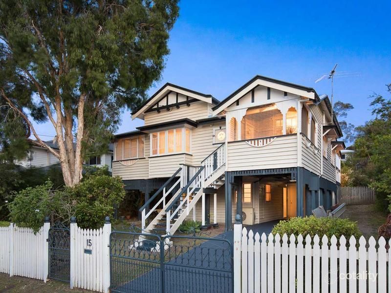 15 Tandoor St, Morningside, QLD 4170