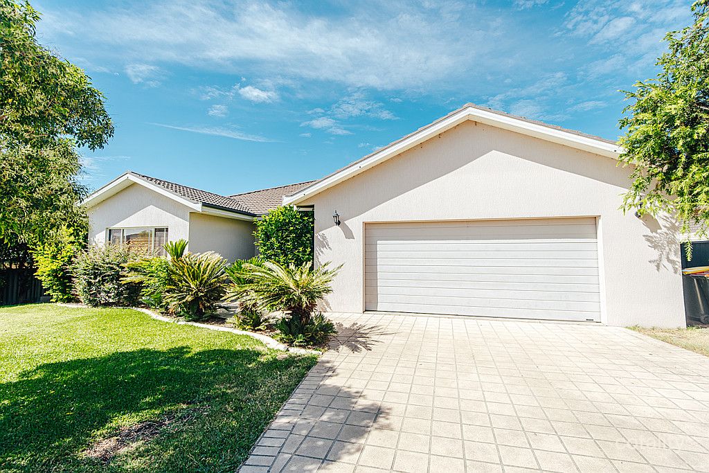 42 Warwick Rd, Hillvue, NSW 2340