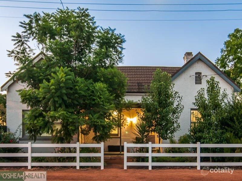 11 Taylor St, Northam, WA 6401