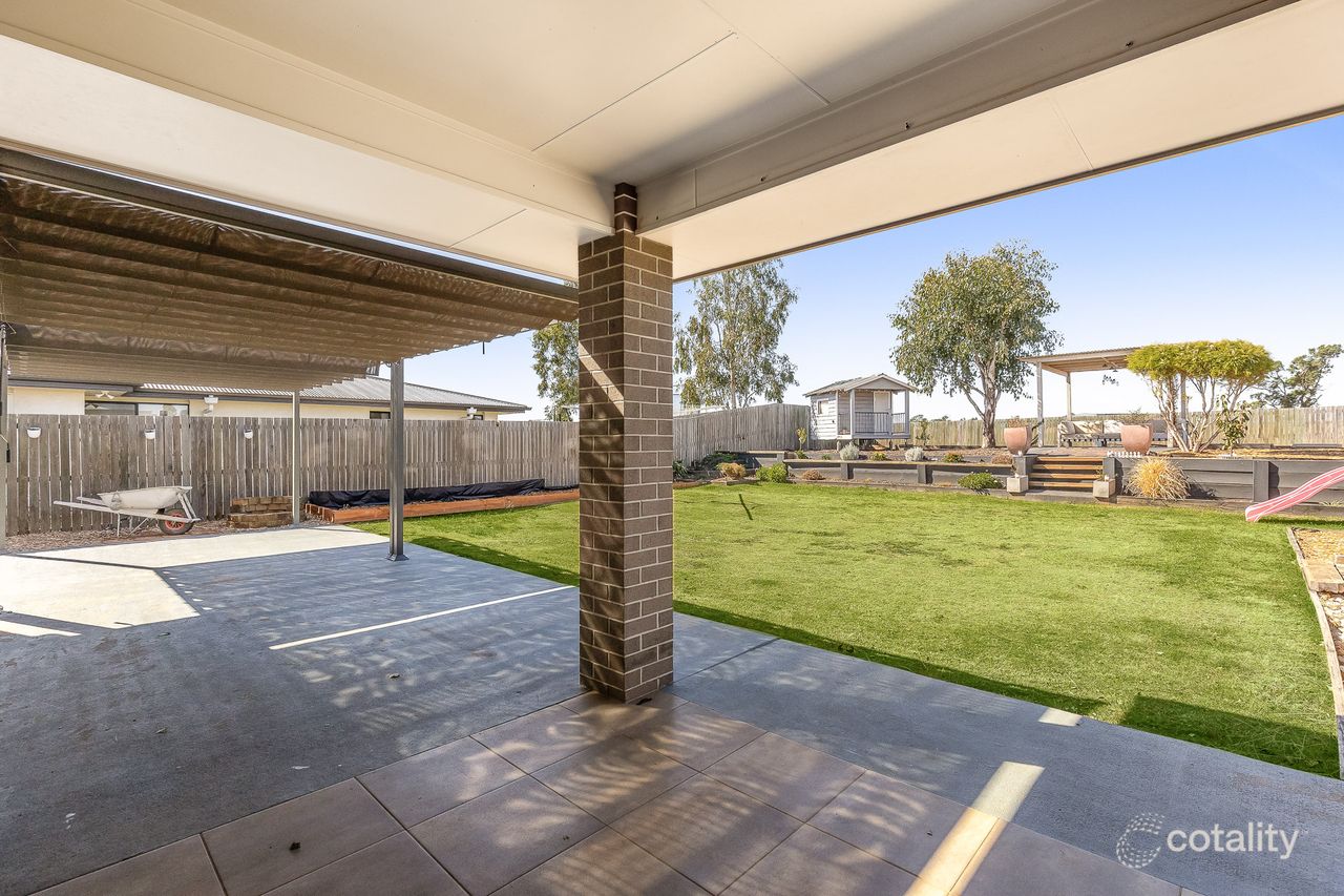 34 Magpie Dr, Cambooya, QLD 4358