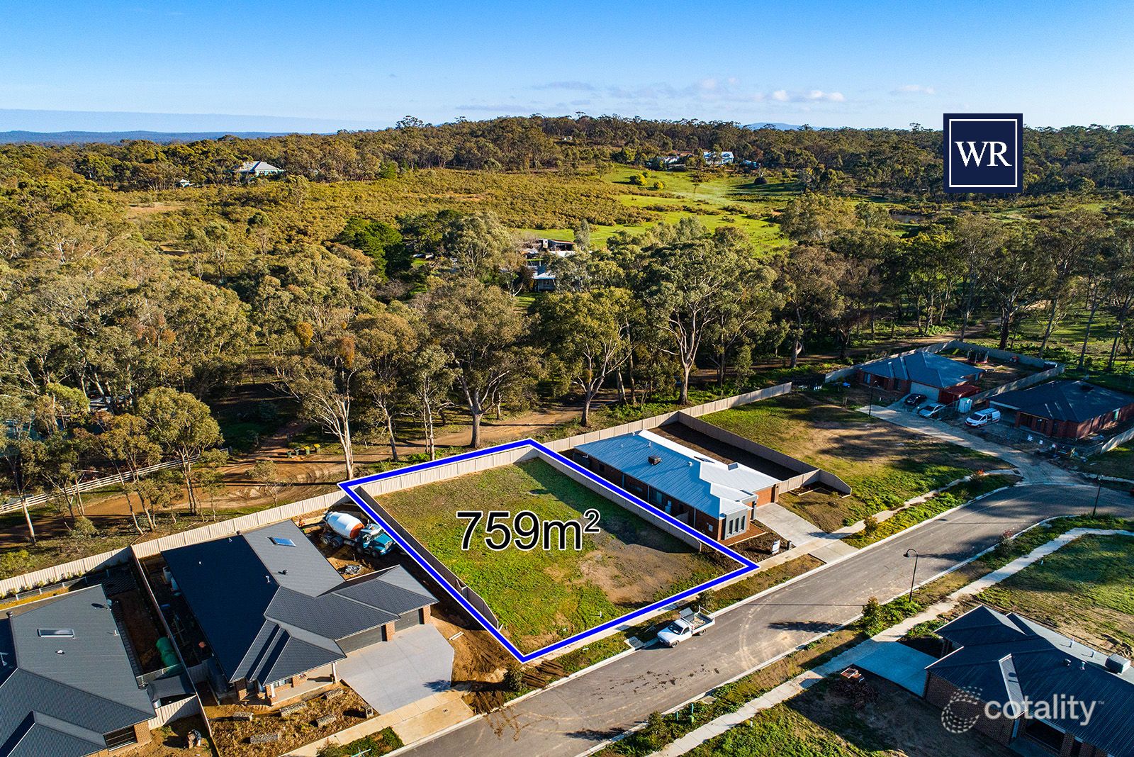 27 Woodman Dr, Mckenzie Hill, VIC 3451