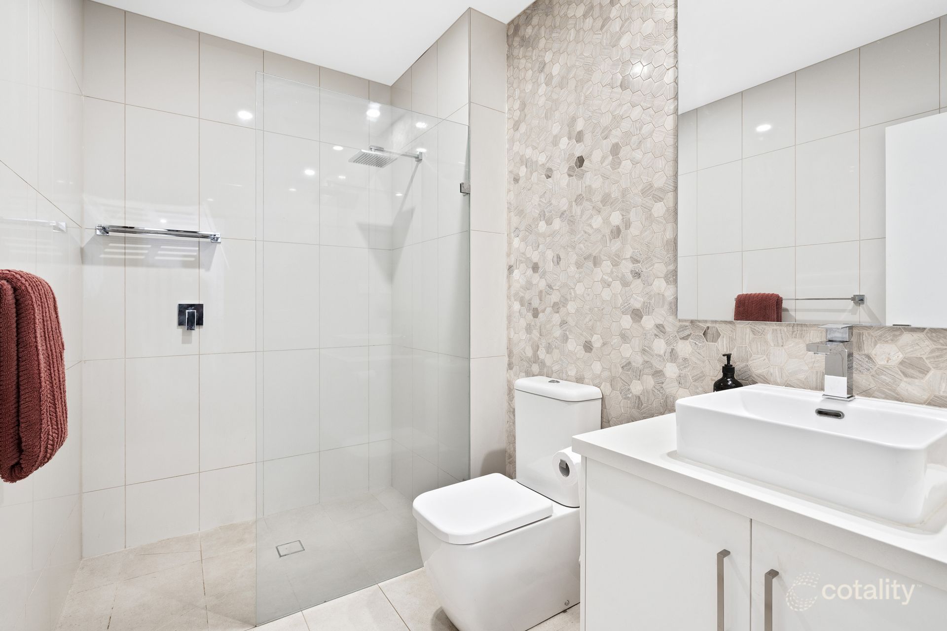 202/5 Browns Ave, Ringwood, VIC 3134