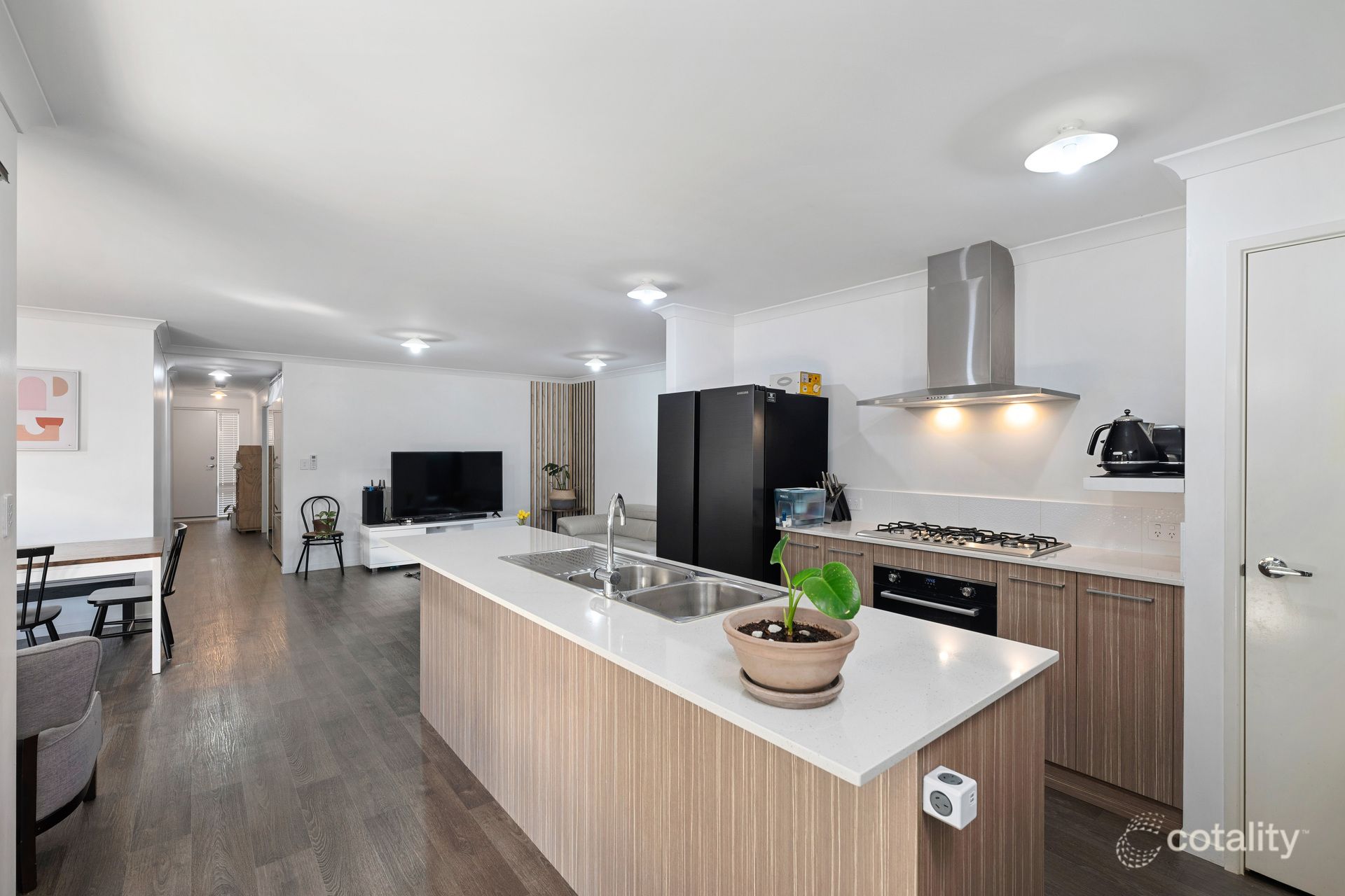 24 Yewers Dr, Champion Lakes, WA 6111