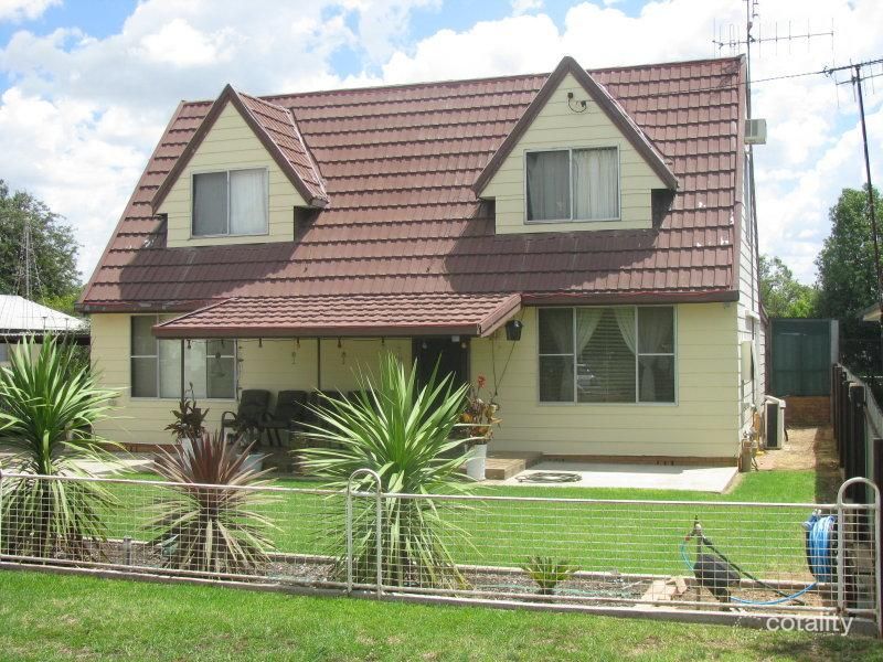 180 Third Ave S, Narromine, NSW 2821