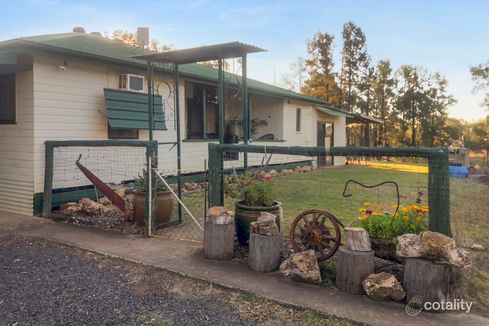 63 Butlers Rd, Miles, QLD 4415