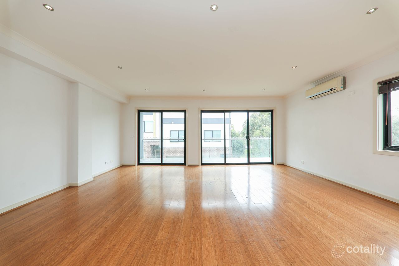 10/19 Hughes St, Burwood, VIC 3125