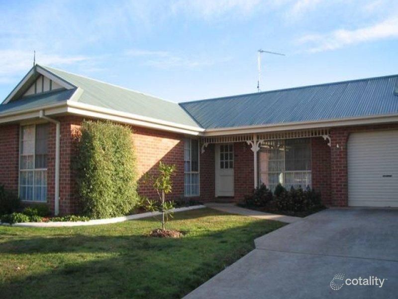 41 Azure Dr, West Wodonga, VIC 3690