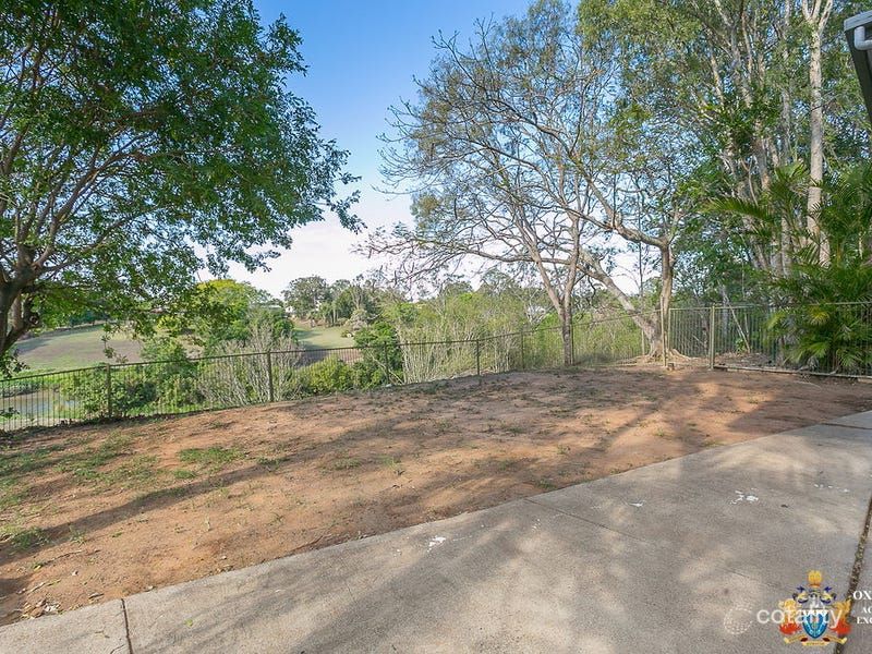 4 Farr St, East Ipswich, QLD 4305