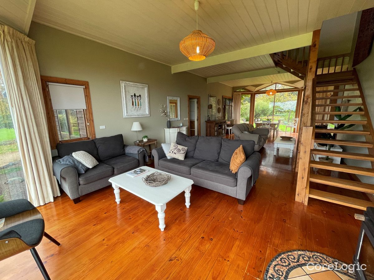 392 Lake Rd, Newmerella, VIC 3886