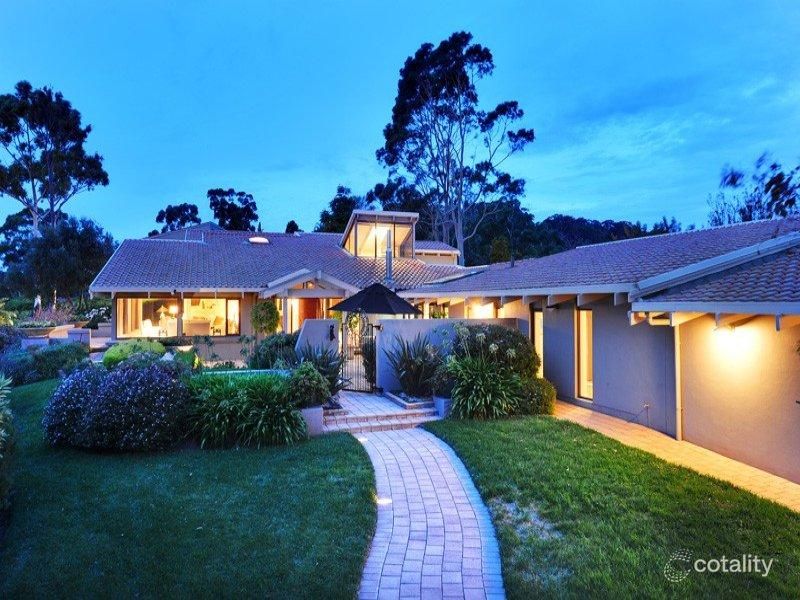 17 Mcbeath Dr, Skye, SA 5072