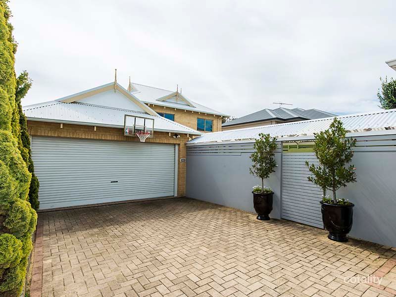 23b Margaret St, Watermans Bay, WA 6020
