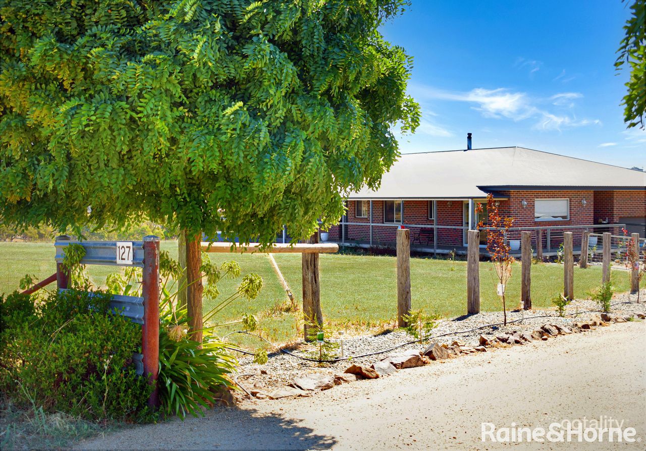 127 Dananbilla Dr, Young, NSW 2594
