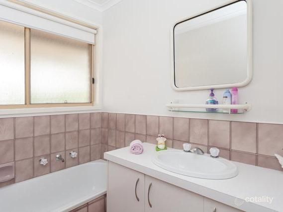 75 Pembroke Dr, Somerville, VIC 3912