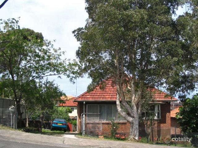 21 Lake Heights Rd, Lake Heights, NSW 2502