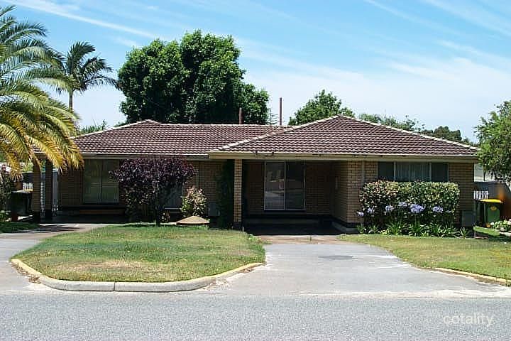 42a Robinson Rd, Morley, WA 6062