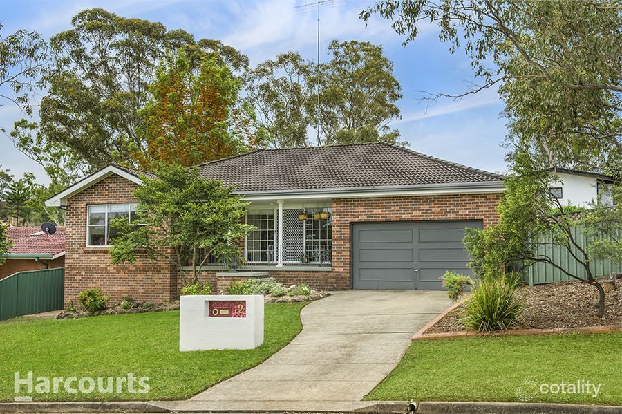 2 Tuross Pl, Leumeah, NSW 2560