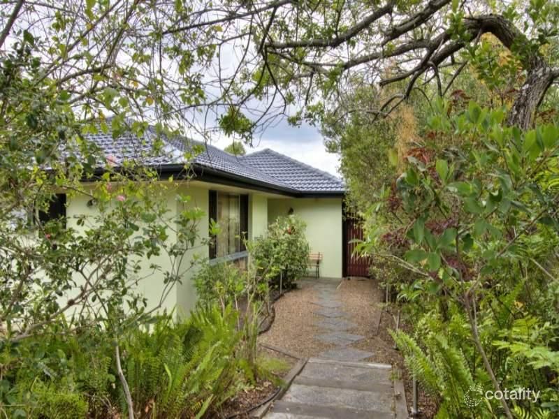 6 Oatberry Cres, Shailer Park, QLD 4128