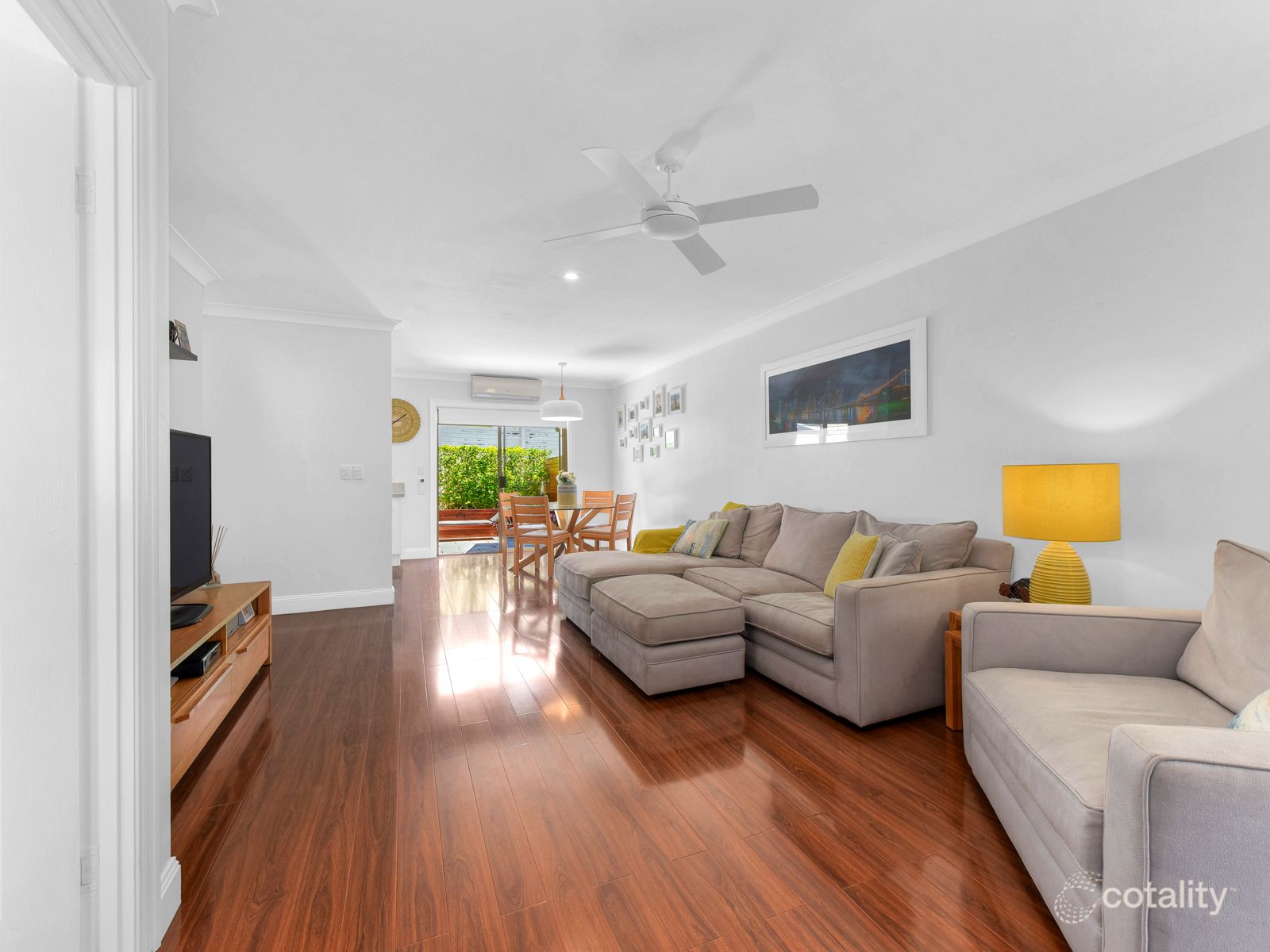 2/249 Riding Rd, Balmoral, QLD 4171