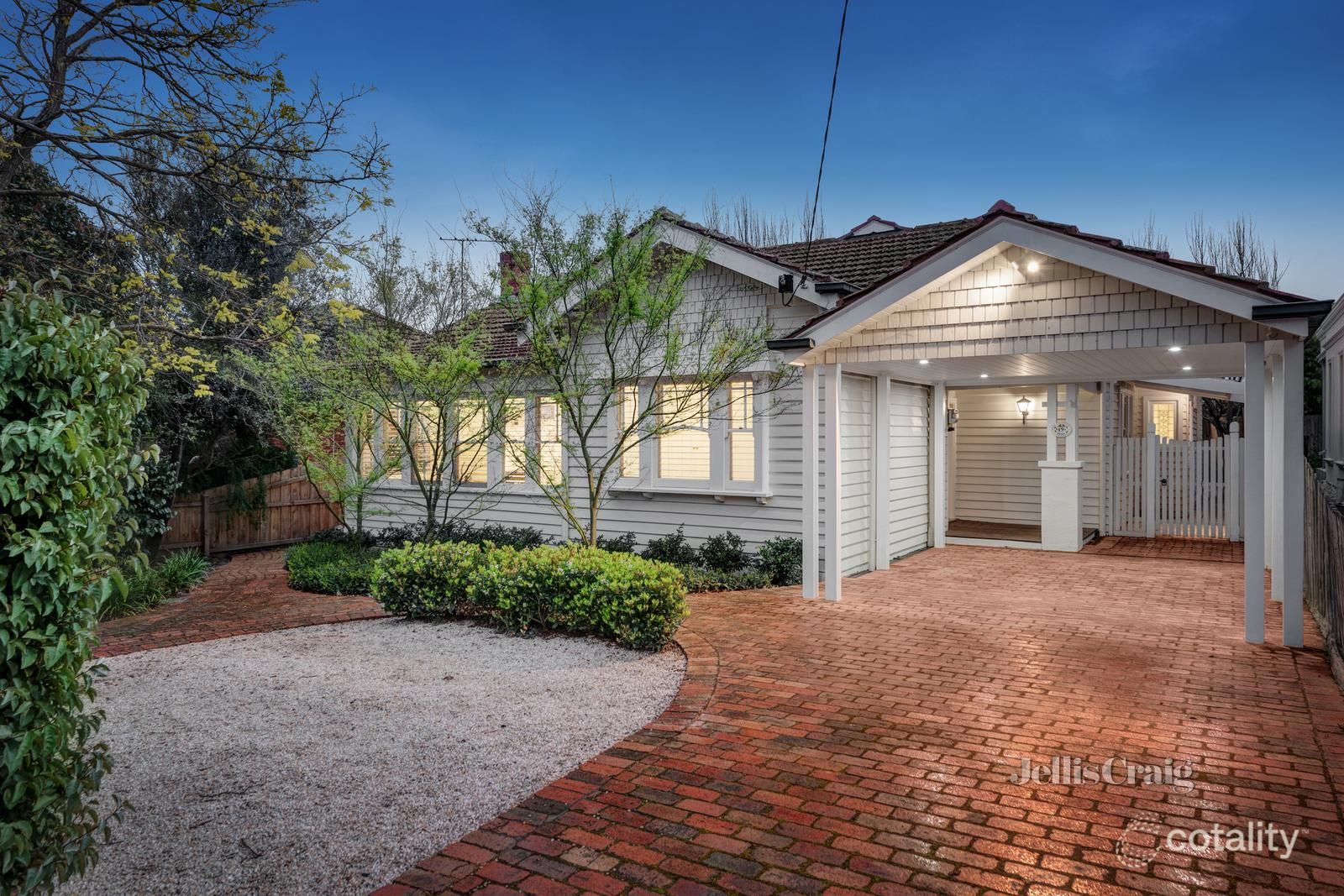 19 Fakenham Rd, Ashburton, VIC 3147