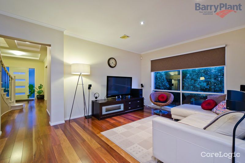 16 South Shore Ave, Point Cook, VIC 3030