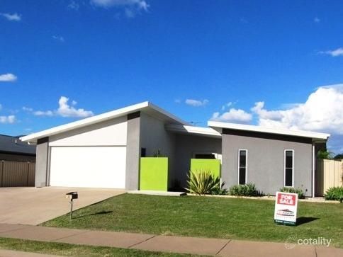 29 Wright St, Emerald, QLD 4720