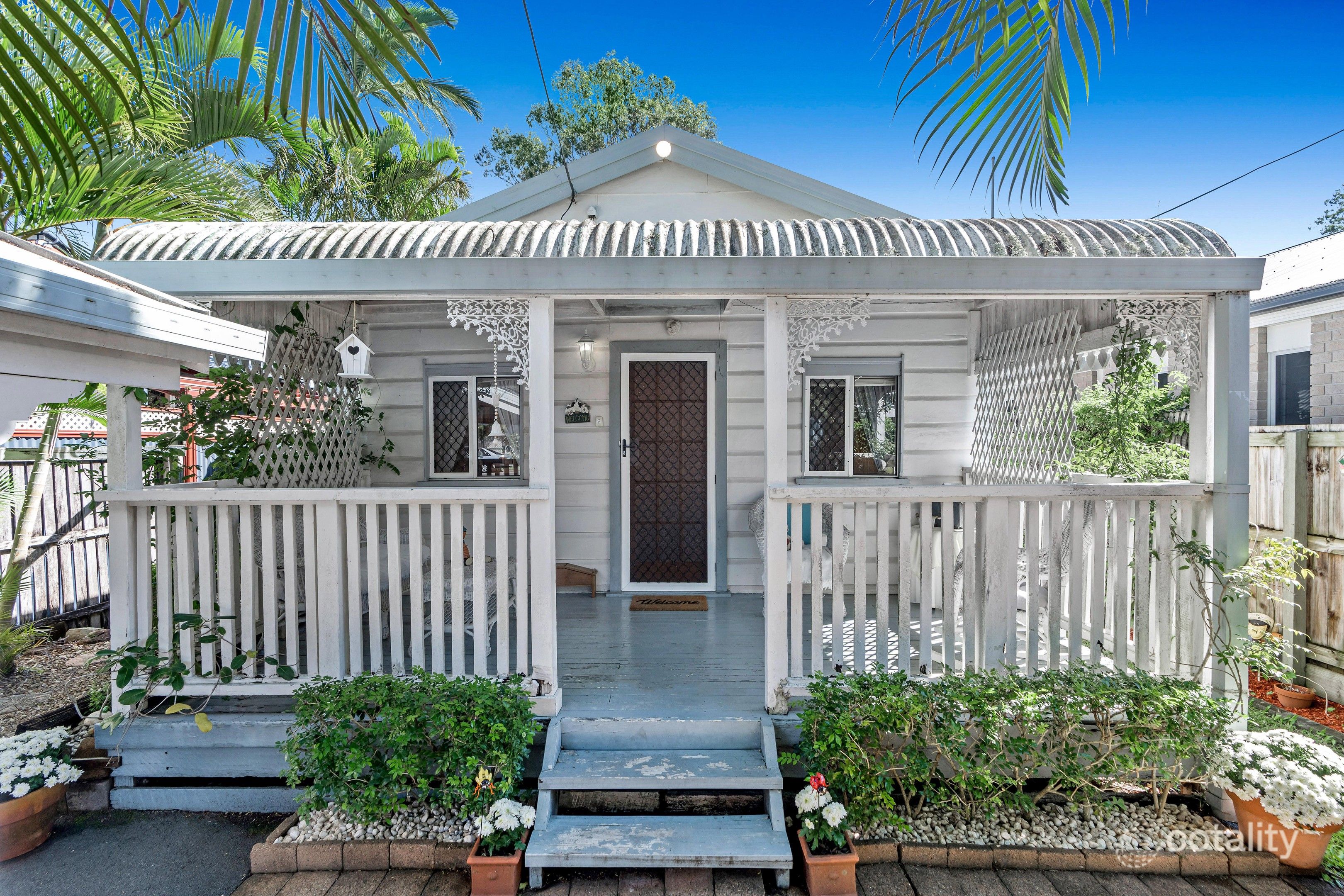 132 Thorneside Rd, Thorneside, QLD 4158