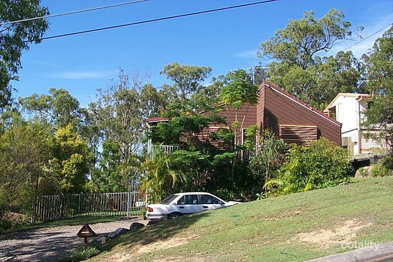 25 Excalibur Rd, Cornubia, QLD 4130