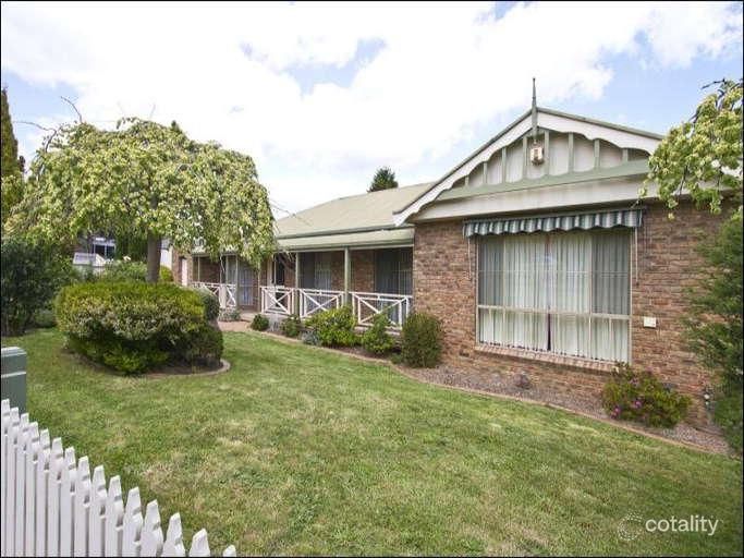 43 Patrick Cl, Greensborough, VIC 3088