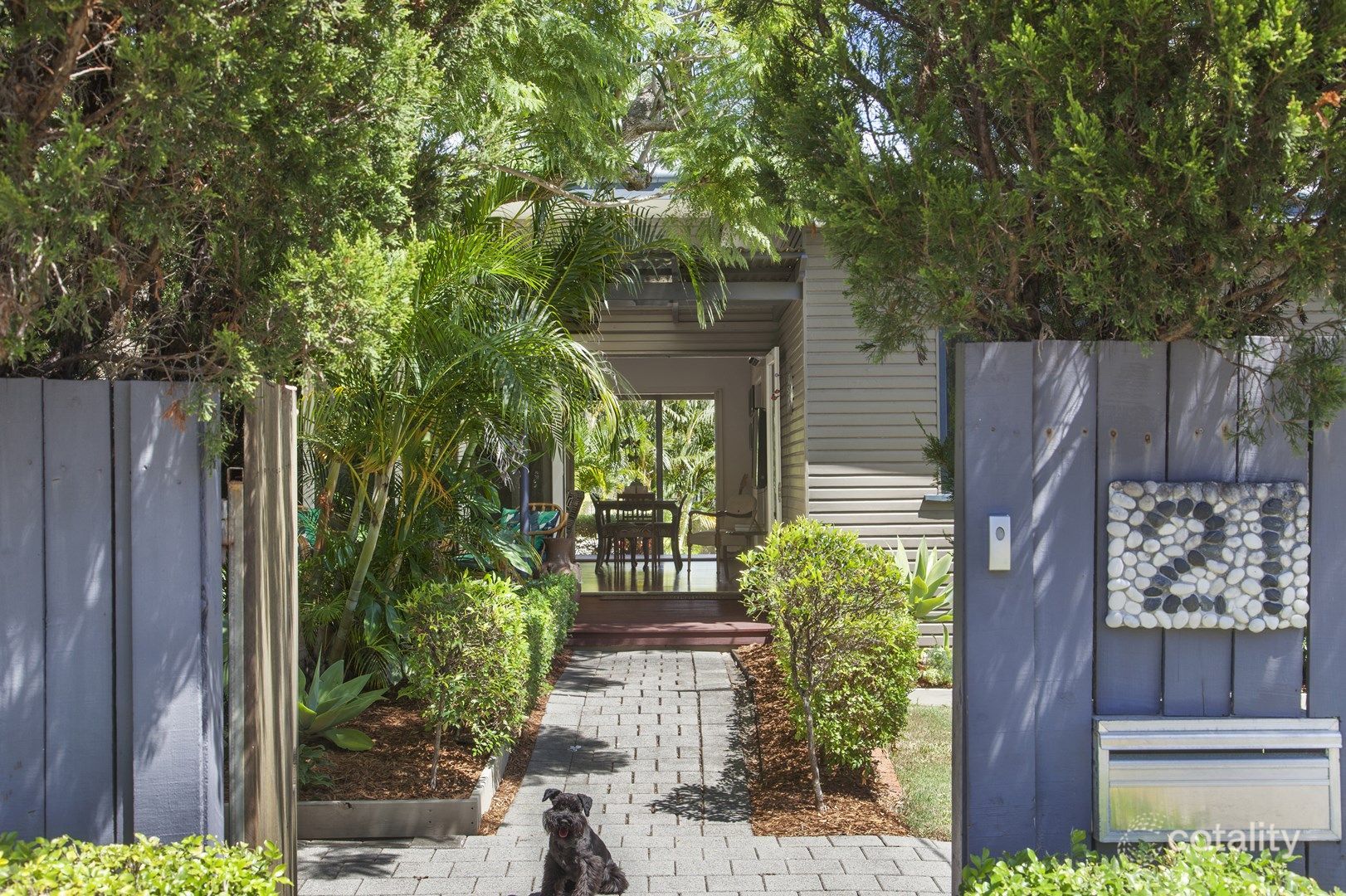 21 Joan St, Southport, QLD 4215